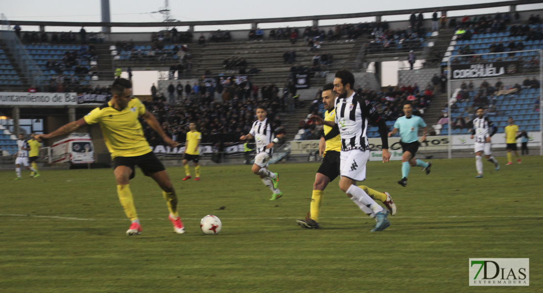 Imágenes del CD. Badajoz 3 - 0 Écija Balompié