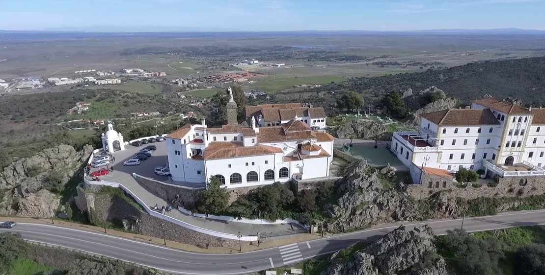 Ecologistas: “No a la mina de litio a cielo abierto en Cáceres capital”