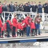 Multitudinario homenaje en el río Guadiana en recuerdo de Víctor