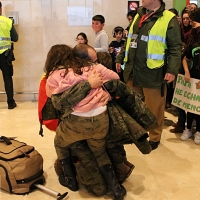 Llegada de Letonia del primer contingente de la Brigada Extremadura XI