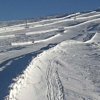 La Covatilla acumula un metro de nieve y comienza a abrir pistas