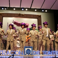 Actuación de la murga Yo no salgo en Preliminares