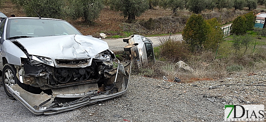 Accidente de tráfico en Almendral (Badajoz)