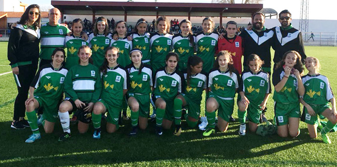 El fútbol femenino se exhibe en Barcarrota