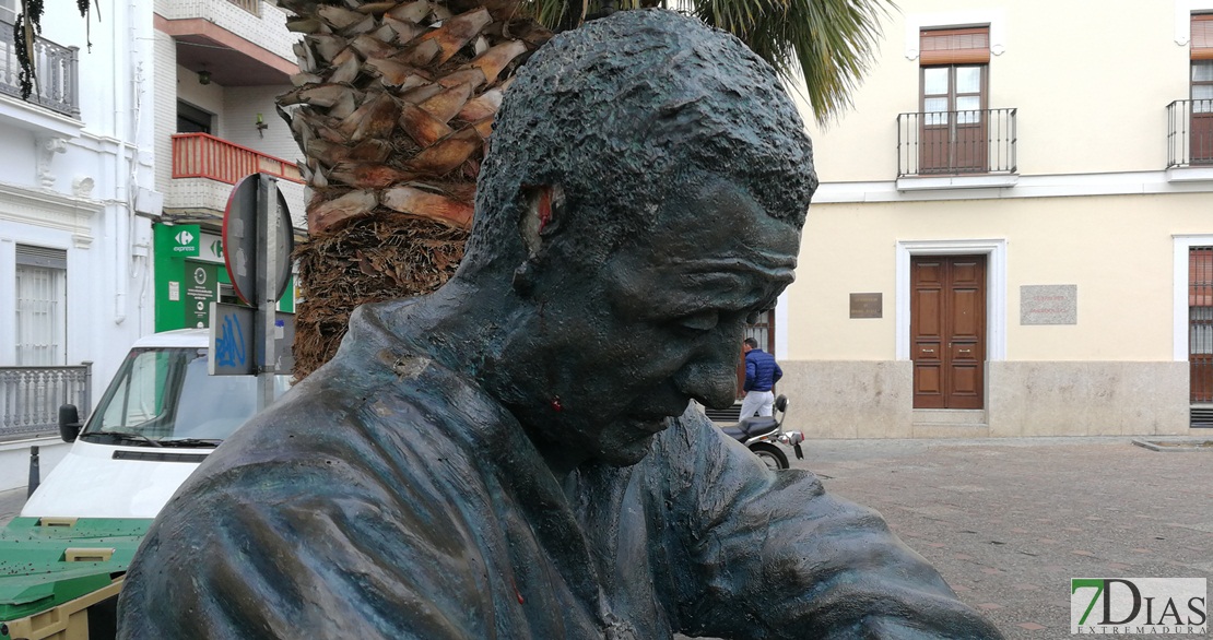 El vandalismo se ceba con un monumento cofrade de Mérida