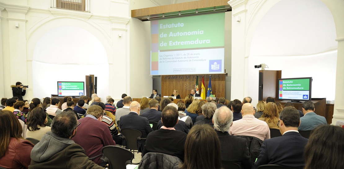 Plena Inclusión adapta el Estatuto de Autonomía por su 35 aniversario