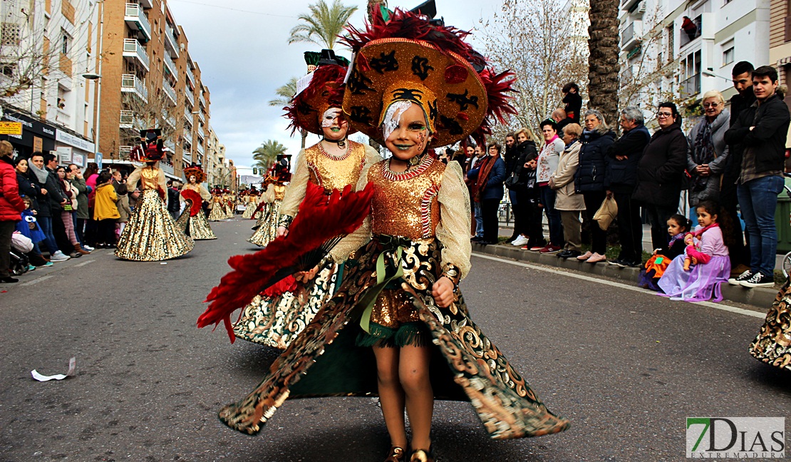 Los Nuevos Cariocas ganan el desfile del Carnaval Romano