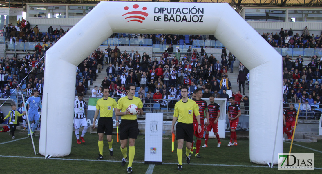 Imágenes del CD. Badajoz 4 - 2 Mérida AD