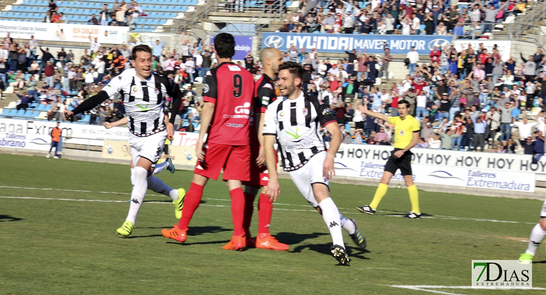 Imágenes del CD. Badajoz 4 - 2 Mérida AD