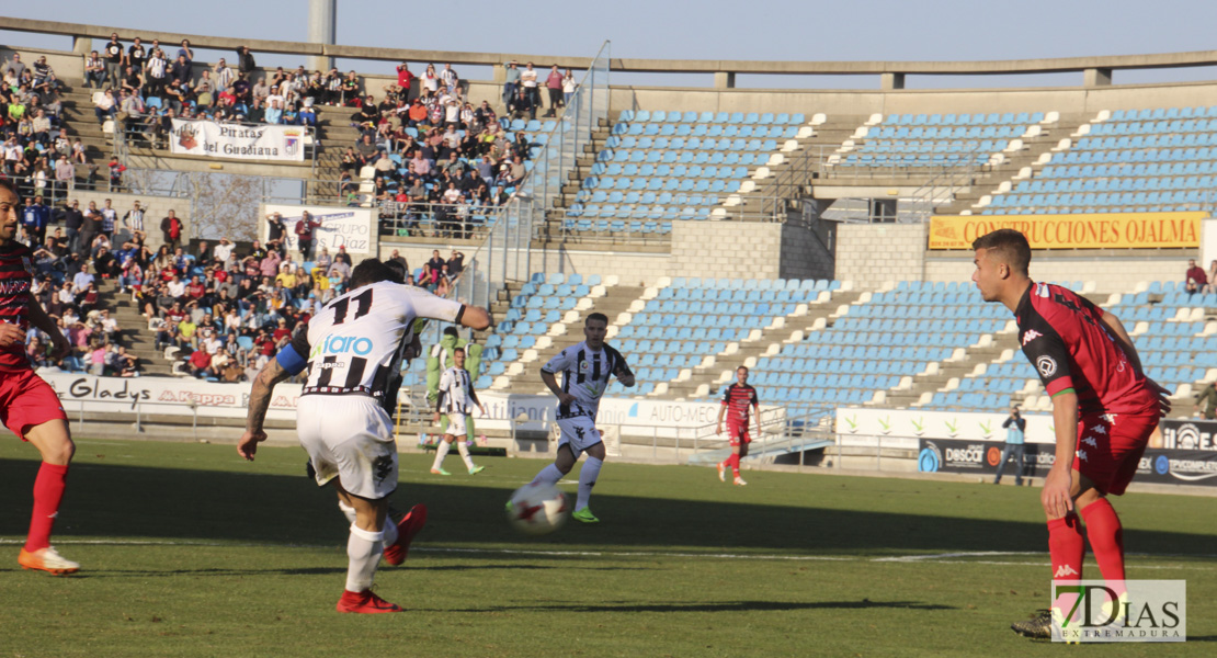 Imágenes del CD. Badajoz 4 - 2 Mérida AD