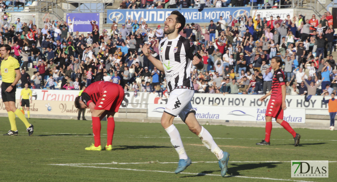 Imágenes del CD. Badajoz 4 - 2 Mérida AD