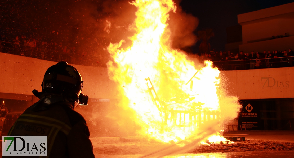 Imágenes de Las Candelas de Santa Marina en Badajoz