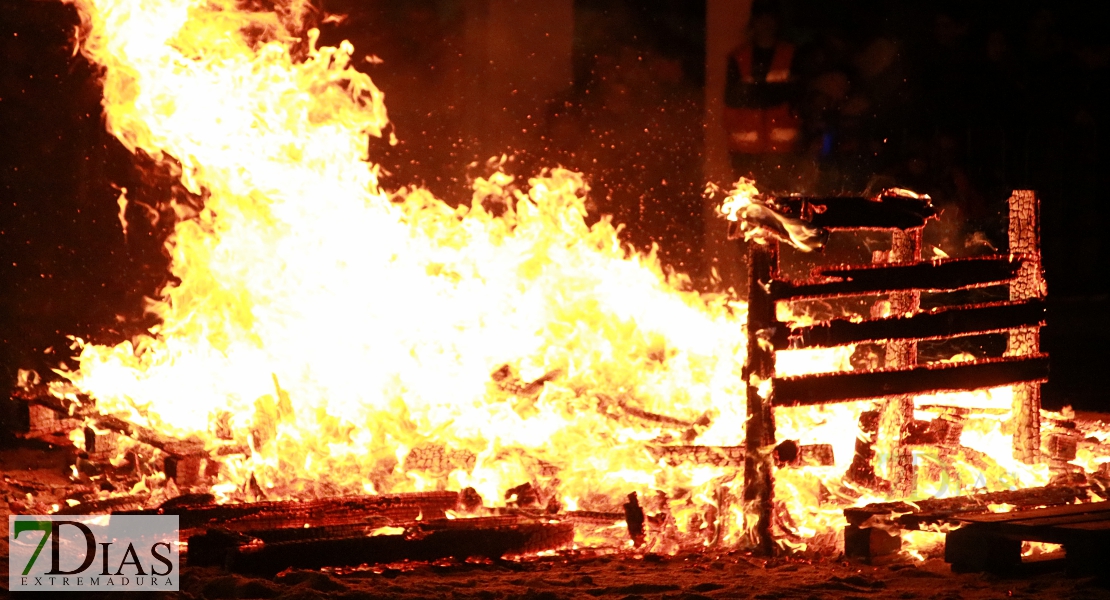 Imágenes de Las Candelas de Santa Marina en Badajoz