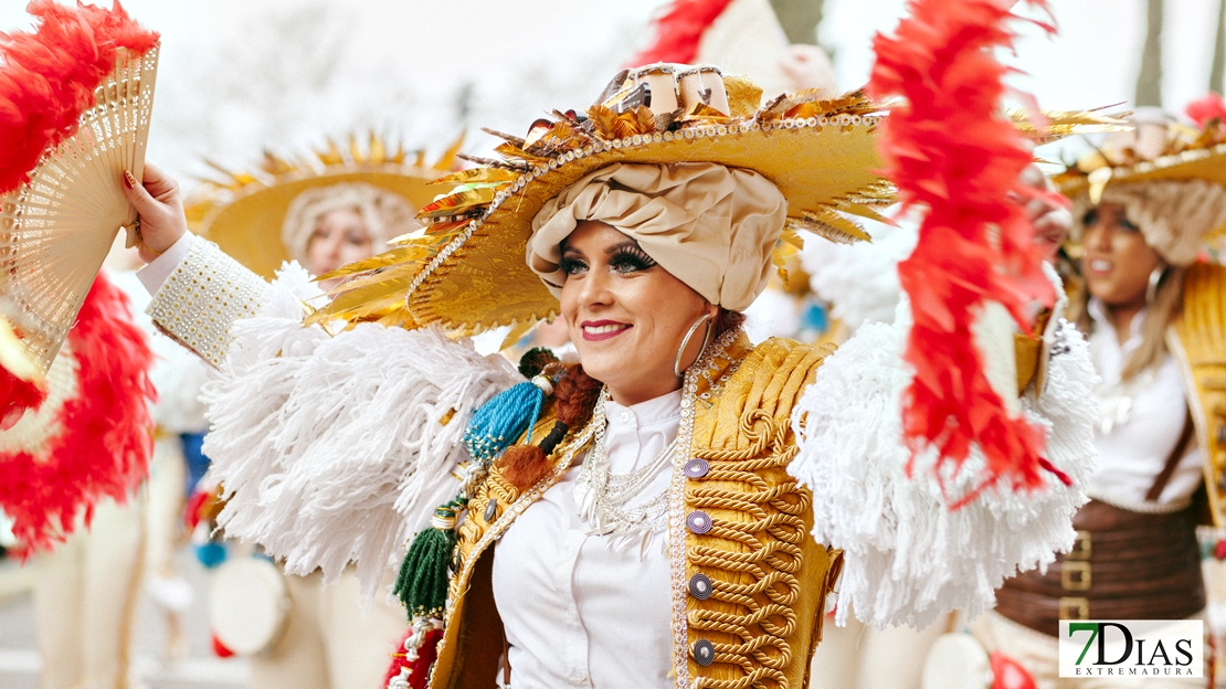 Los mejores primeros planos del Desfile de Comparsas del Carnaval de Badajoz