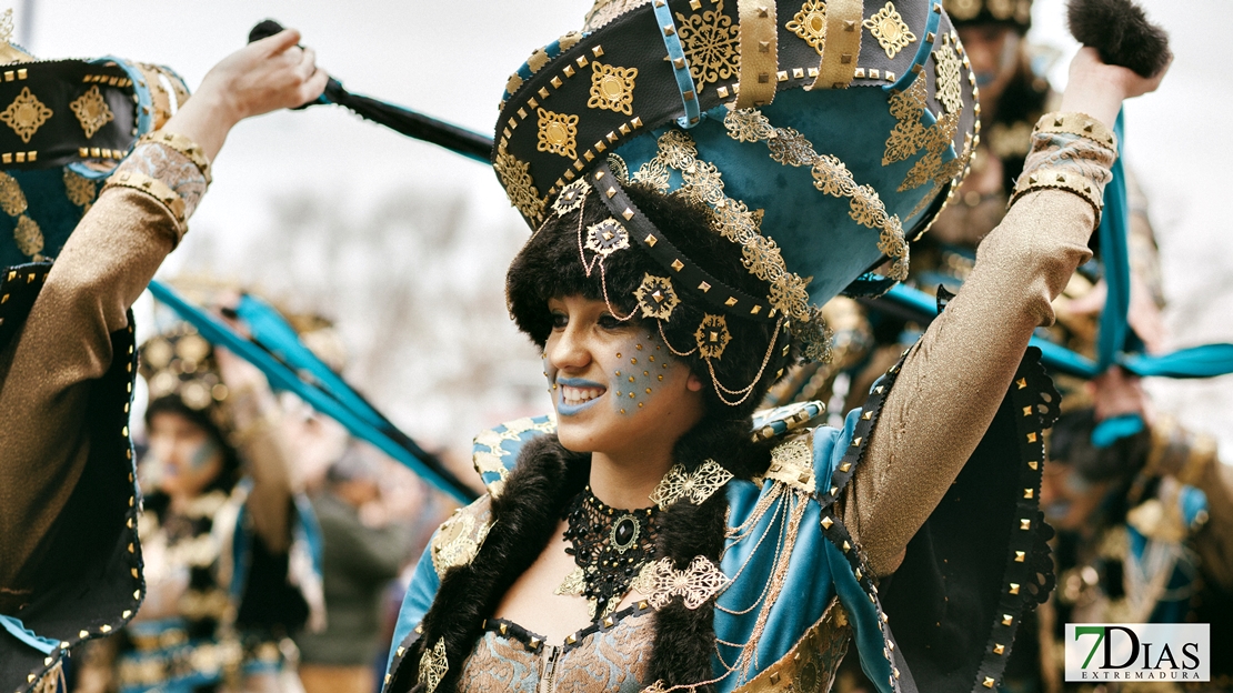 Los mejores primeros planos del Desfile de Comparsas del Carnaval de Badajoz