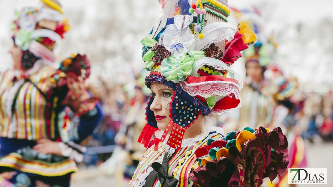 Los mejores primeros planos del Desfile de Comparsas del Carnaval de Badajoz