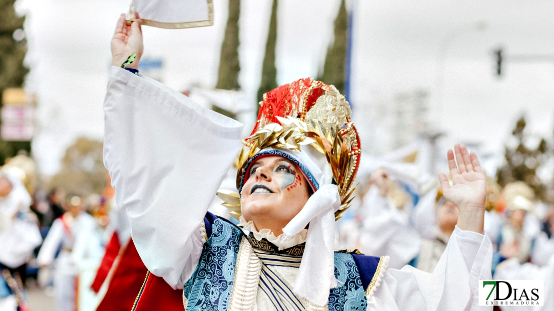 Los mejores primeros planos del Desfile de Comparsas del Carnaval de Badajoz