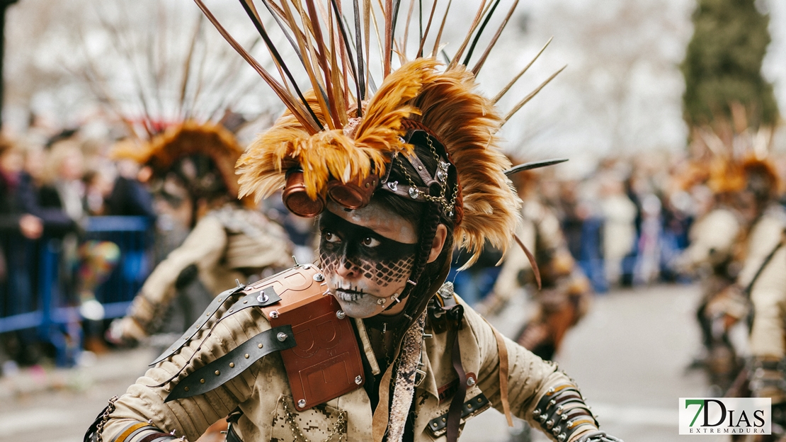 Los mejores primeros planos del Desfile de Comparsas del Carnaval de Badajoz