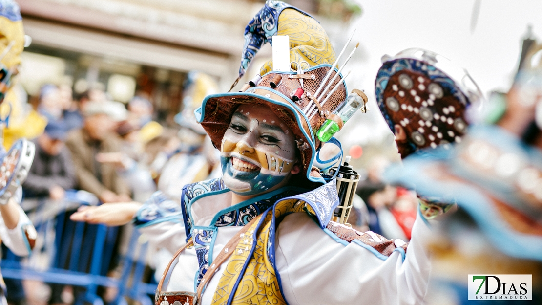 Los mejores primeros planos del Desfile de Comparsas del Carnaval de Badajoz