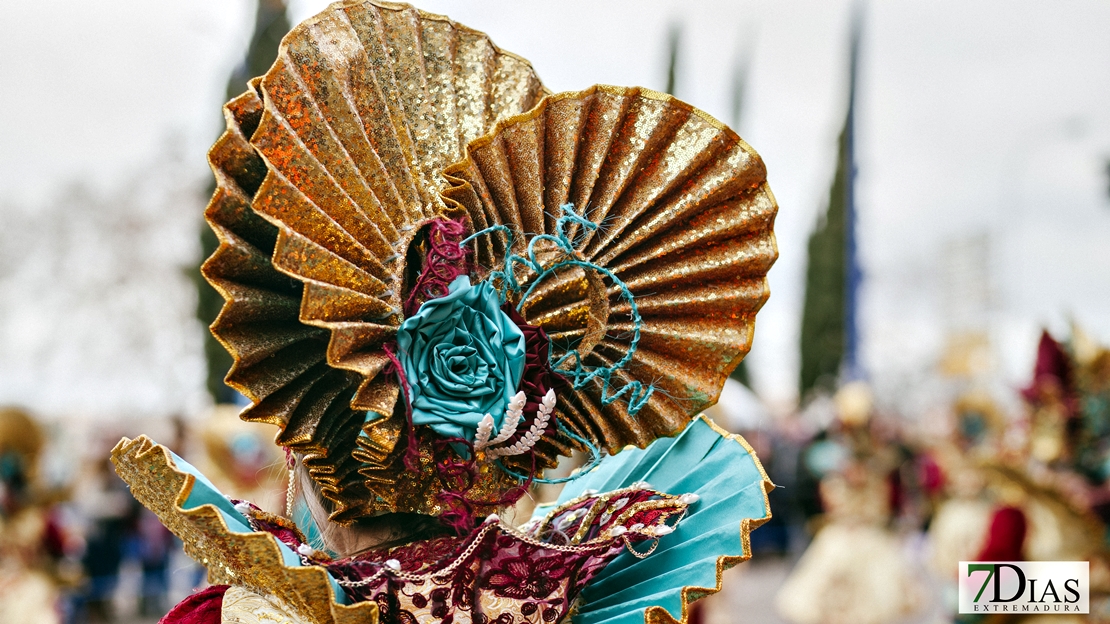 Los mejores primeros planos del Desfile de Comparsas del Carnaval de Badajoz