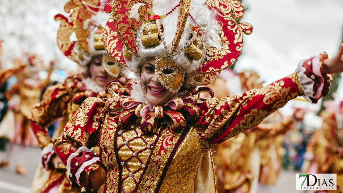 Los mejores primeros planos del Desfile de Comparsas del Carnaval de Badajoz