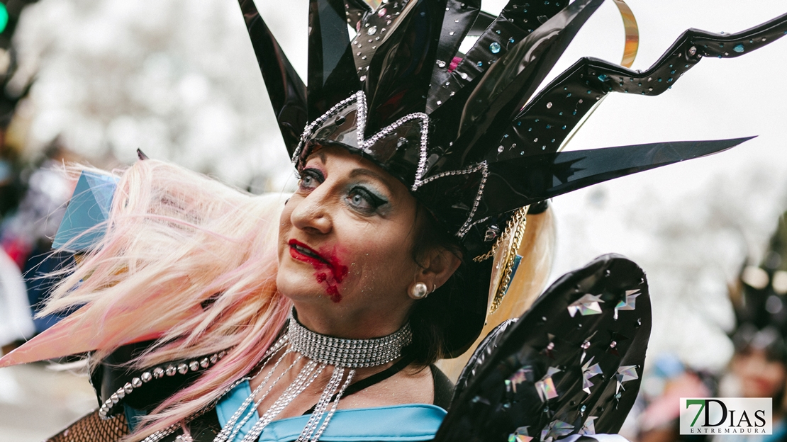 Los mejores primeros planos del Desfile de Comparsas del Carnaval de Badajoz