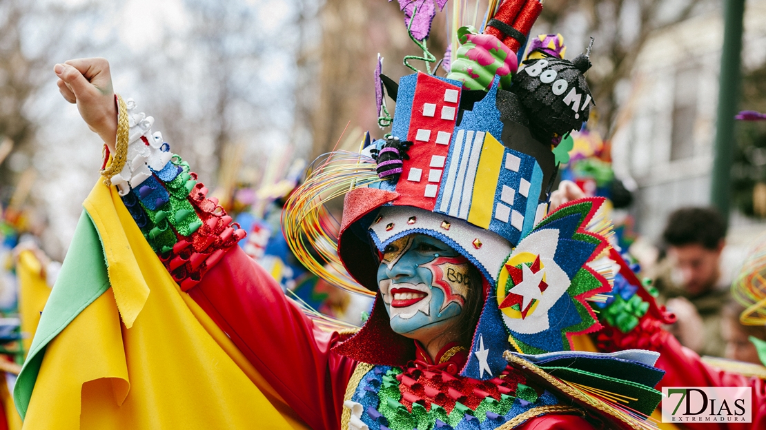 Los mejores primeros planos del Desfile de Comparsas del Carnaval de Badajoz