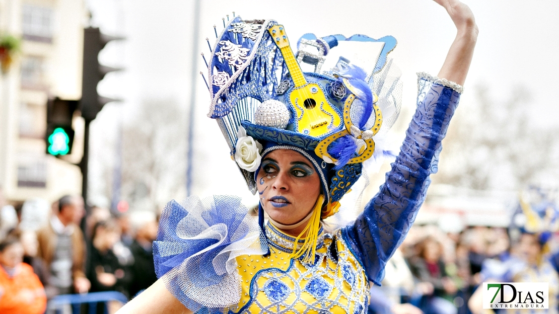 Los mejores primeros planos del Desfile de Comparsas del Carnaval de Badajoz