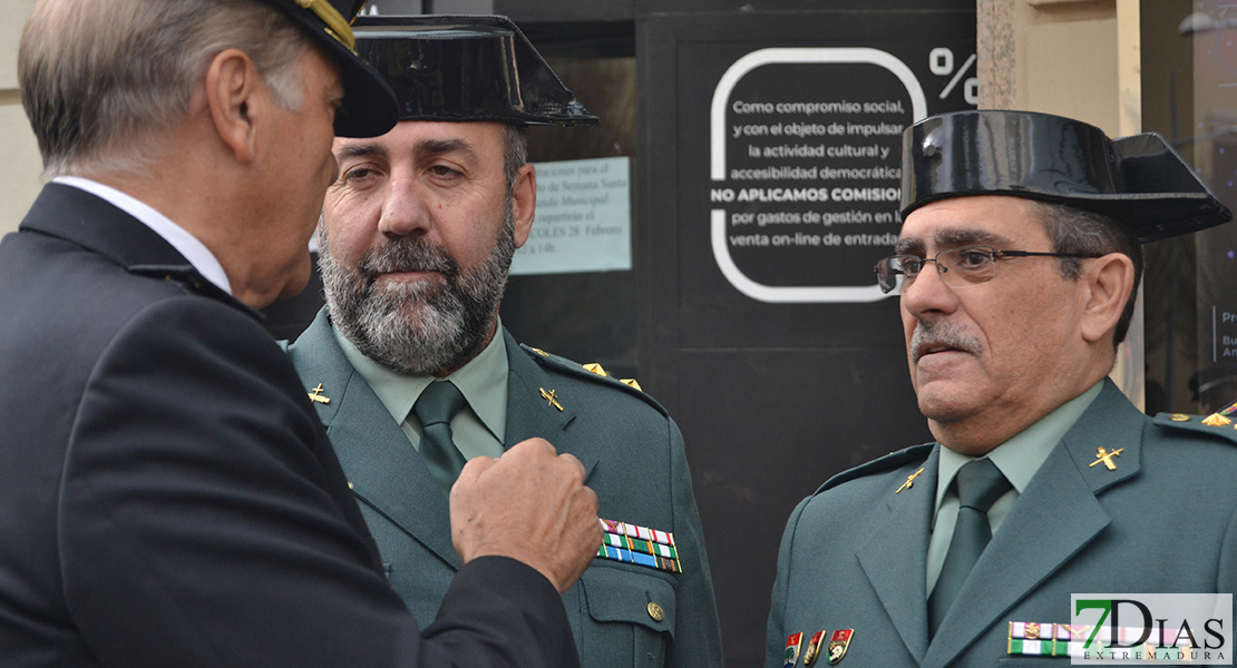 Imágenes del acto de entrega de Medallas de la Policía Local en Badajoz