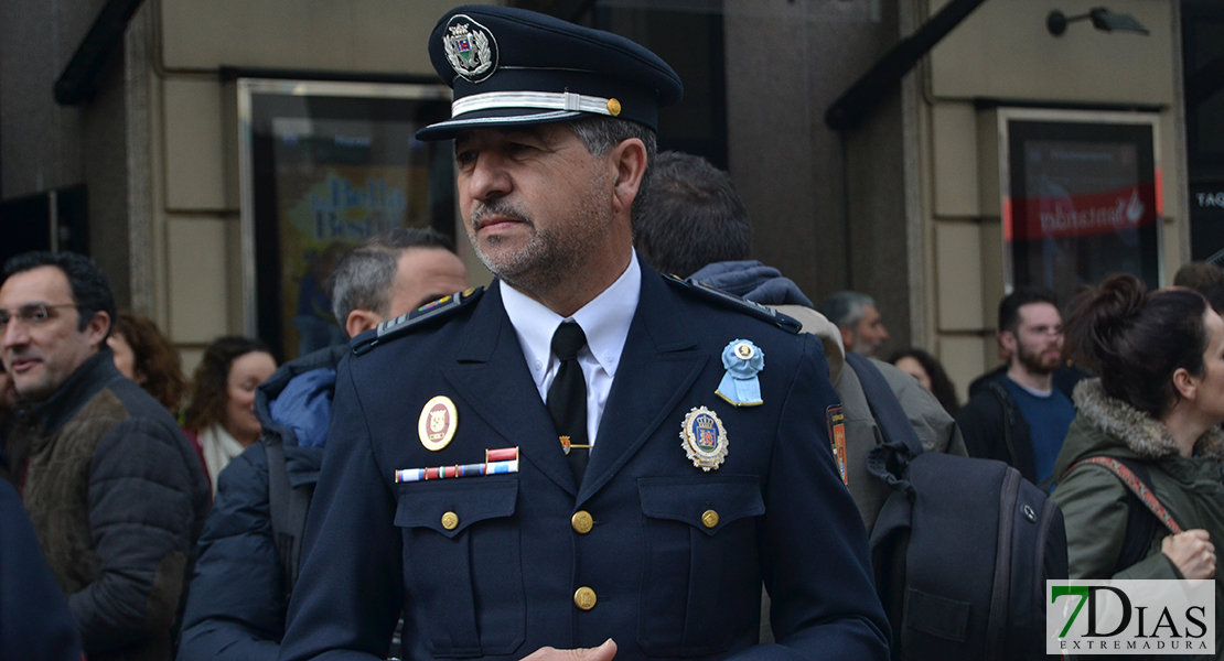 Imágenes del acto de entrega de Medallas de la Policía Local en Badajoz