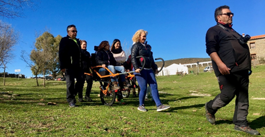 Recorridos por el parque de Monfragüe en sillas de una sola rueda