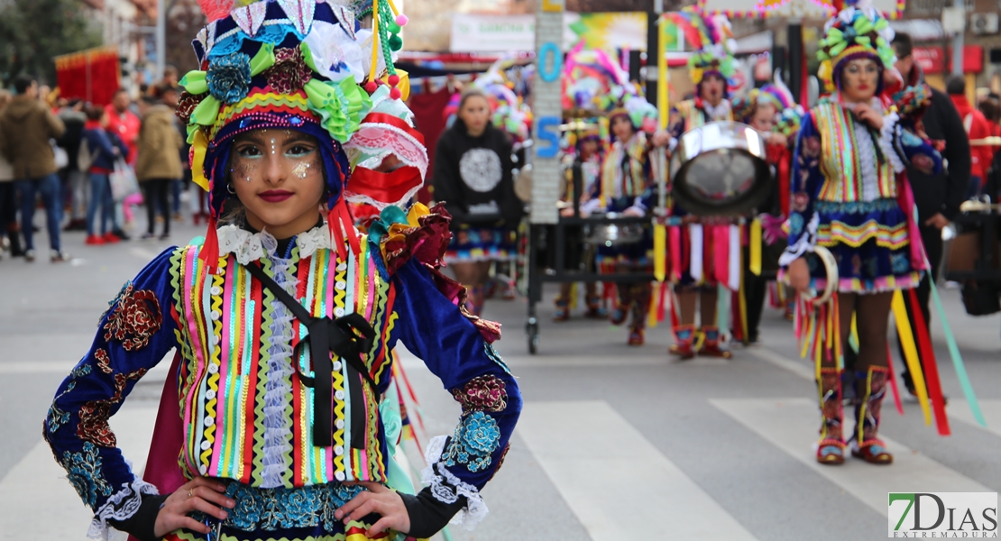 Enorme nivel en el Desfile infantil de Comparsas del Carnaval de Badajoz