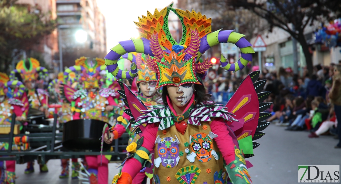 Enorme nivel en el Desfile infantil de Comparsas del Carnaval de Badajoz