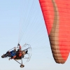 El extremeño Andrés Sánchez consigue el récord del mundo de parapente