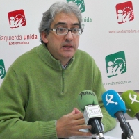 IU llevará al Congreso y al Europarlamento la paralización de la mina de Cáceres