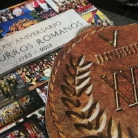 Los Cazurros Romanos presentan el libro de sus 35 años de existencia