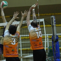 Los errores en los puntos decisivos condenan al Pacense Voleibol