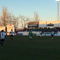 El Villanovense noquea al CD. Badajoz en el descuento