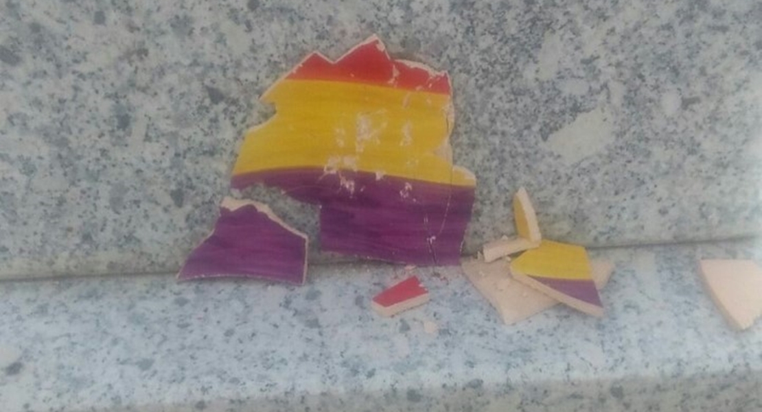 Ataque a una bandera republicana en La Albuera