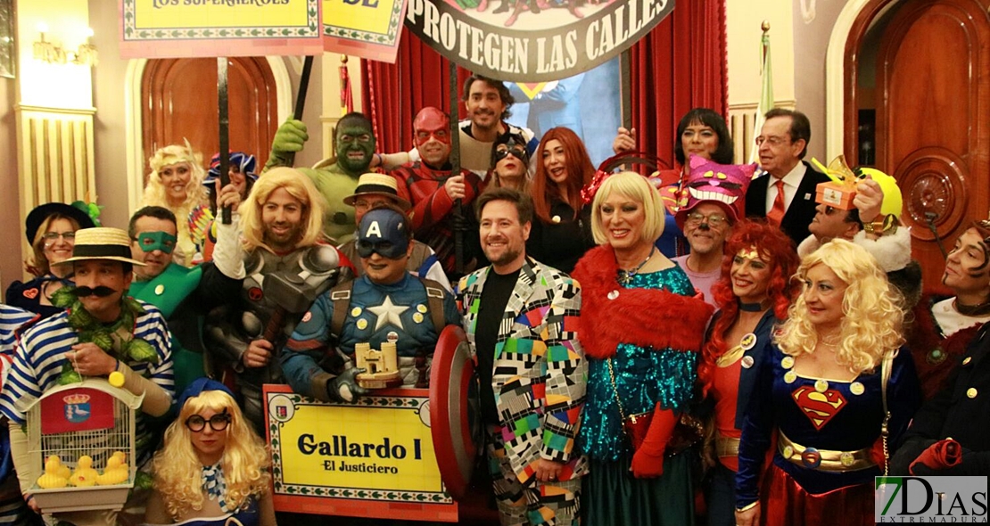 Latre abre el Carnaval de Badajoz, que comience el espectáculo