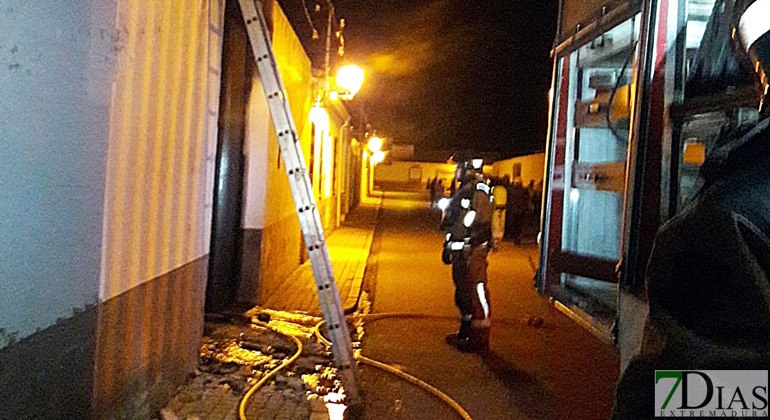 Incendio en una vivienda en Alvarado (Badajoz)