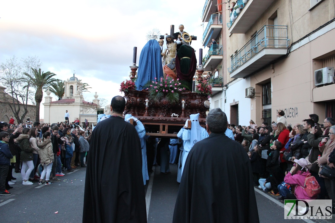 Los Ferroviarios procesionan por las calles de Mérida