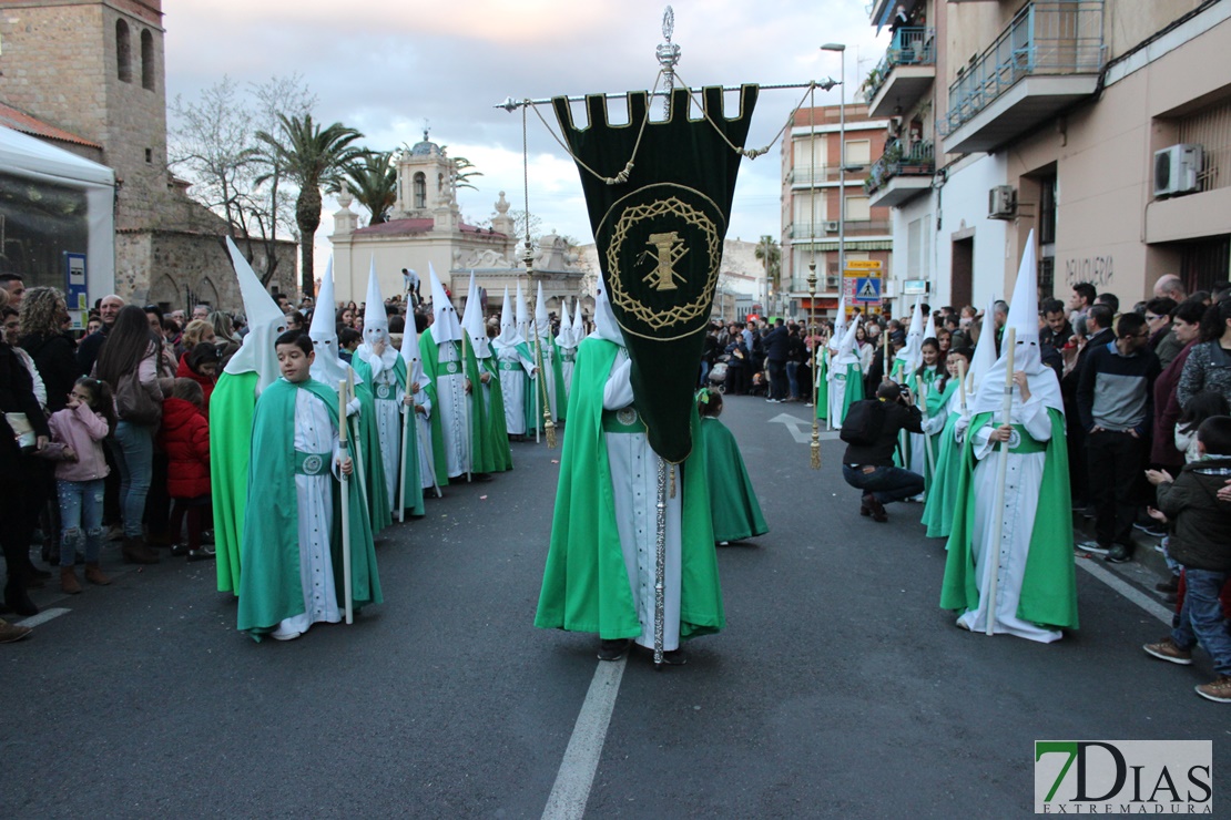 Los Ferroviarios procesionan por las calles de Mérida