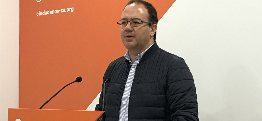 Cs denuncia la “falta de gestión” de la Junta con los agricultores y ganaderos