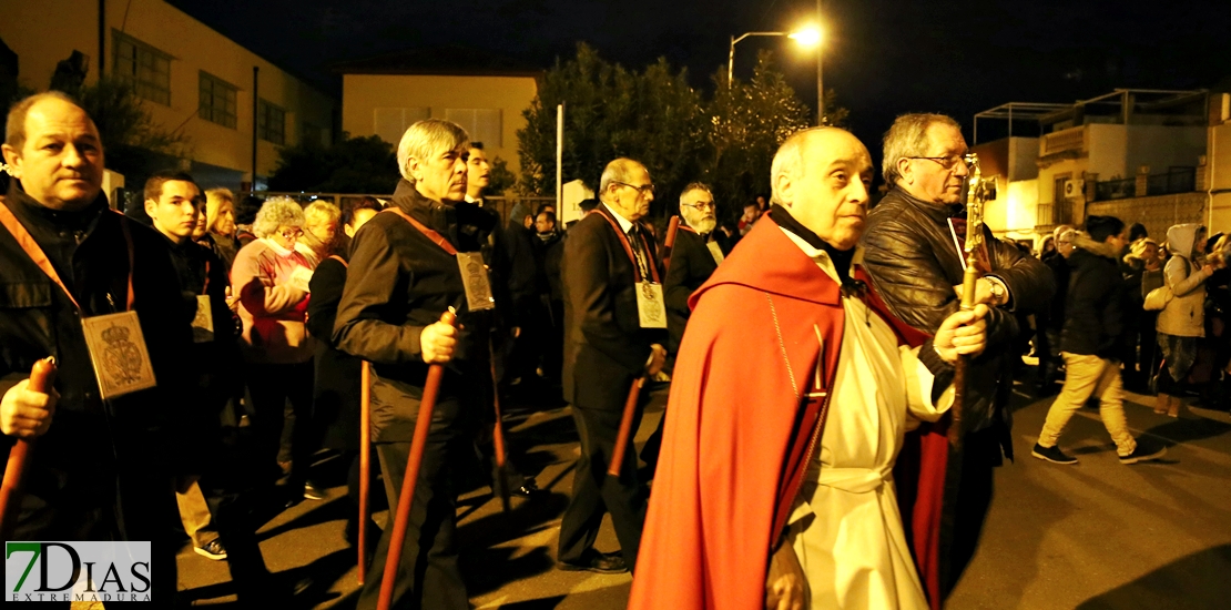 El Silencio acapara todas las miradas la madrugada del Viernes Santo en Badajoz