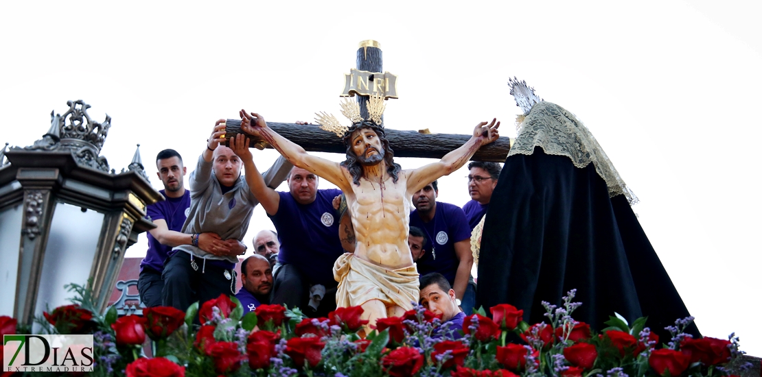 Las mejores imágenes del Martes Santo en Badajoz