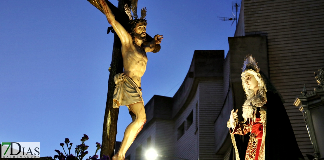 Las mejores imágenes del Martes Santo en Badajoz