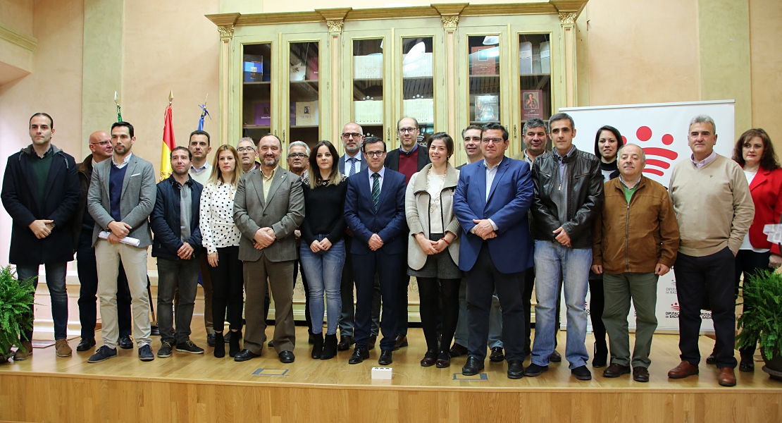 Ambicioso proyecto para mejorar la electricidad en 25 municipios