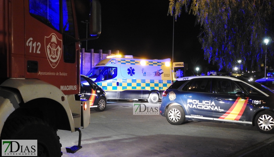 Un agente de la Policía Local le salva la vida a una chica en el Río Guadiana