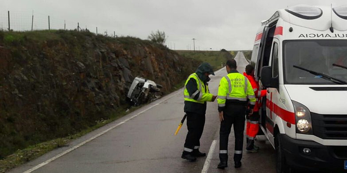 Tres heridos en un accidente en la Carretera EX-390